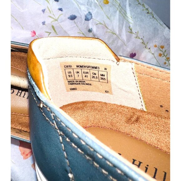 Womens Cobb Hill Slip-On Shoes 9.5W Blue Leather Perforated Design Rubber Sole - Picture 3 of 5